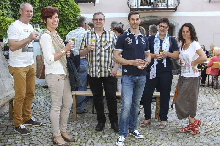 Bitte klicken Sie sich durch die Fotos . . .