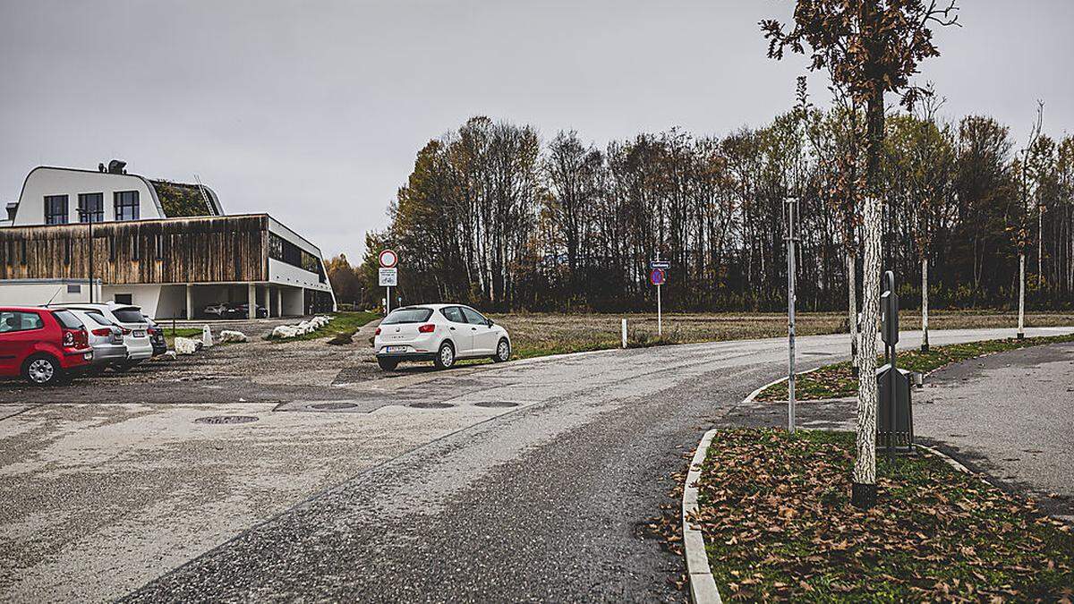 Bei der Kranzmayerstraße Ecke Nautilusweg soll die Buslinie C in den Lakeside Park einfahren