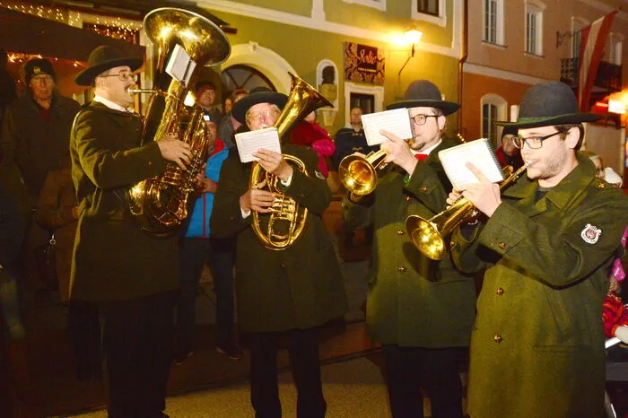 Mit dabei war auch eine Bläsergruppe der Stadtkapelle Murau.