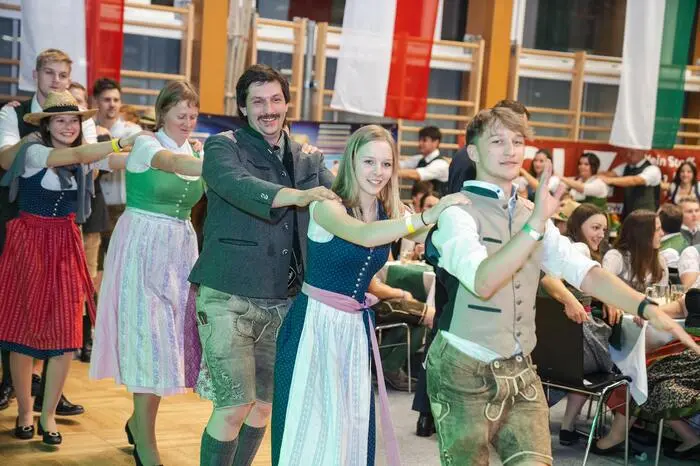 Klicken Sie sich durch die weiteren Fotos