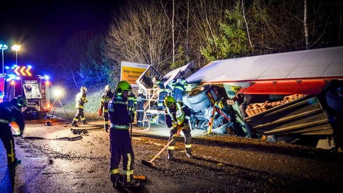 Klicken Sie sich durch die Fotos vom Feuerwehreinsatz!