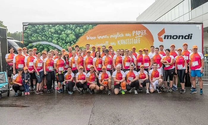 Das Mondi-Team bestreitet gemeinsam den Businesslauf