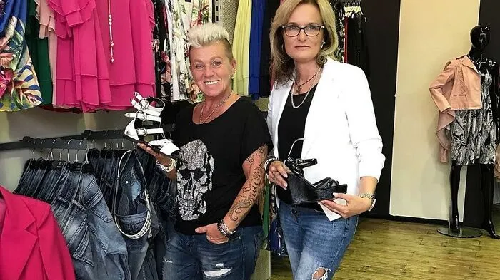 Die beiden Mitarbeiterinnen von „Stex“ Veronika Karner und Gabriele Escher