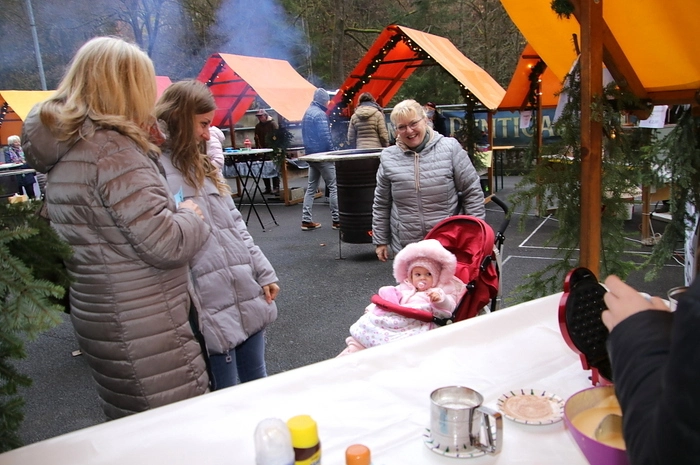 Für das leibliche Wohl sorgten der Kultur- und Brauchtumsverein Piberegg sowie der Elternverein der MS Bärnbach.