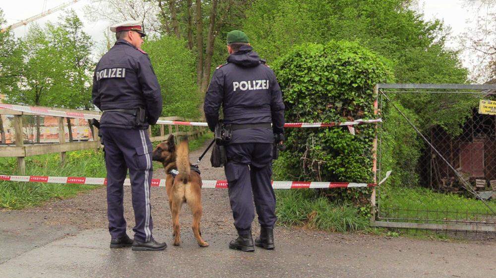Die Polizei tappt nach der Bluttat in Dornbirn weiter im Dunkeln 