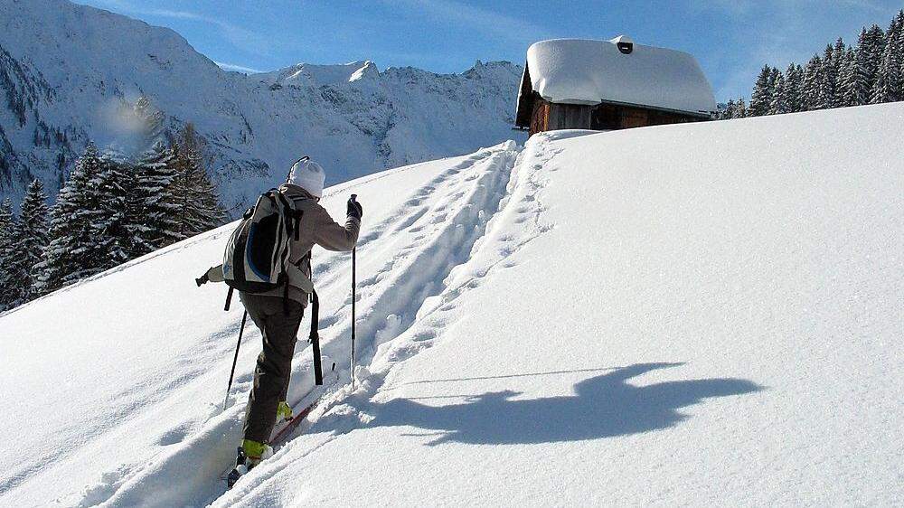 Skifahren ohne Pisten- und Liftinfrastruktur in der „freien Wildbahn“