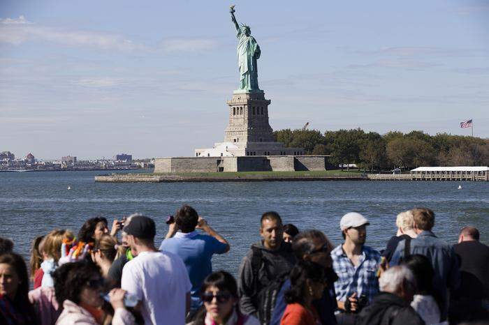 Gilt auch mehr als 125 Jahre nach ihrer Erbauung als Fixpunkt eines Aufenthalts in New York: die Freiheitstatue