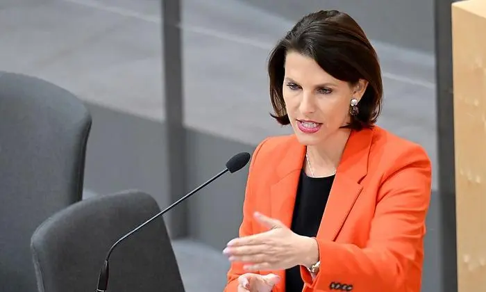 Verfassungsministerin Karoline Edtstadler (ÖVP)