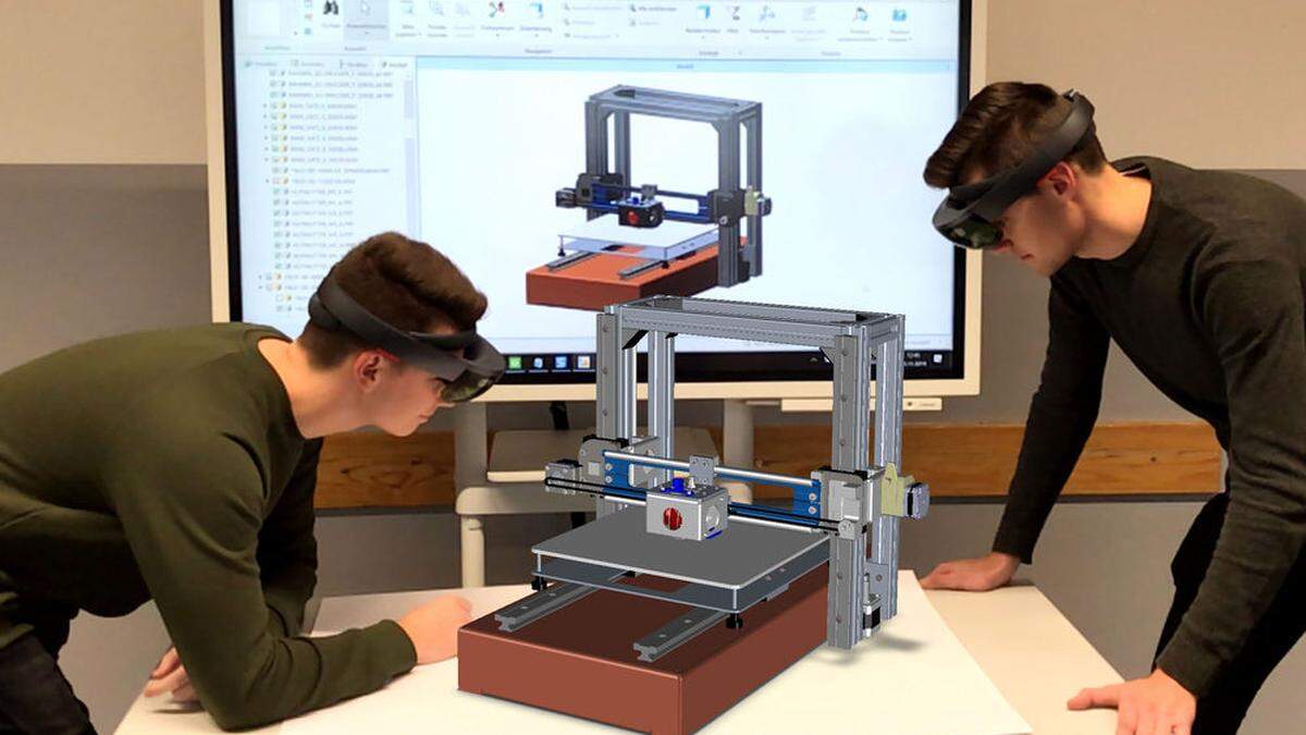 Die Brille aufsetzen und aktivieren – und schon wird das am PC konstruierte Modell eines 3D-Druckers in der Realität (also auf dem Tisch) eingeblendet