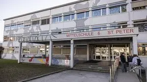 Die Mittelschule St. Peter Klagenfurt müsste dringend saniert werden