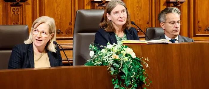 Dezember-Gemeinderat: Judith Schwentner mit Elke Kahr und Kurt Hohensinner