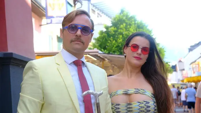 Bei Besuch in Lienz: La Regina und seine Freundin, Geigerin mit spanisch-russischen Wurzeln