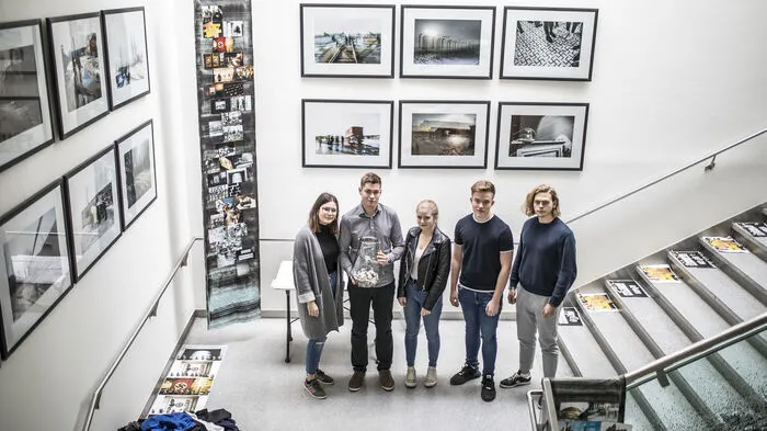 Fotos sind das zentrale Element der Ausstellung.