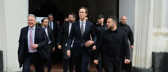 Steve Witkoff, Jared Kushner, Wolodymyr Selenskyj (v.l.n.r.)