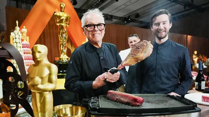 Wolfgang Puck (links) mit seinem Sohn Byron bei den Oscars 2026
