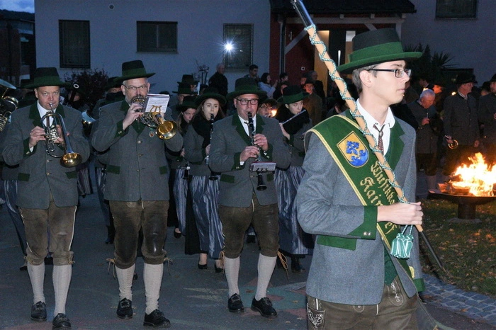 Dazu begrüßte der Obmann des Jagdschutzverbandes, Gerhard Fuchs, zahlreiche Ehrengäste, angeführt vom Landtagsabgeordneten Hubert Lang, Kammerobmann Herbert Lebitsch und Bezirksjägermeister Franz Gruber.