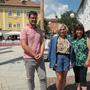 Lucas Dobnig, Elisabeth Blanik und Christine Wallensteiner gratulieren den Vereinsmitgliedern Obere Altstadt