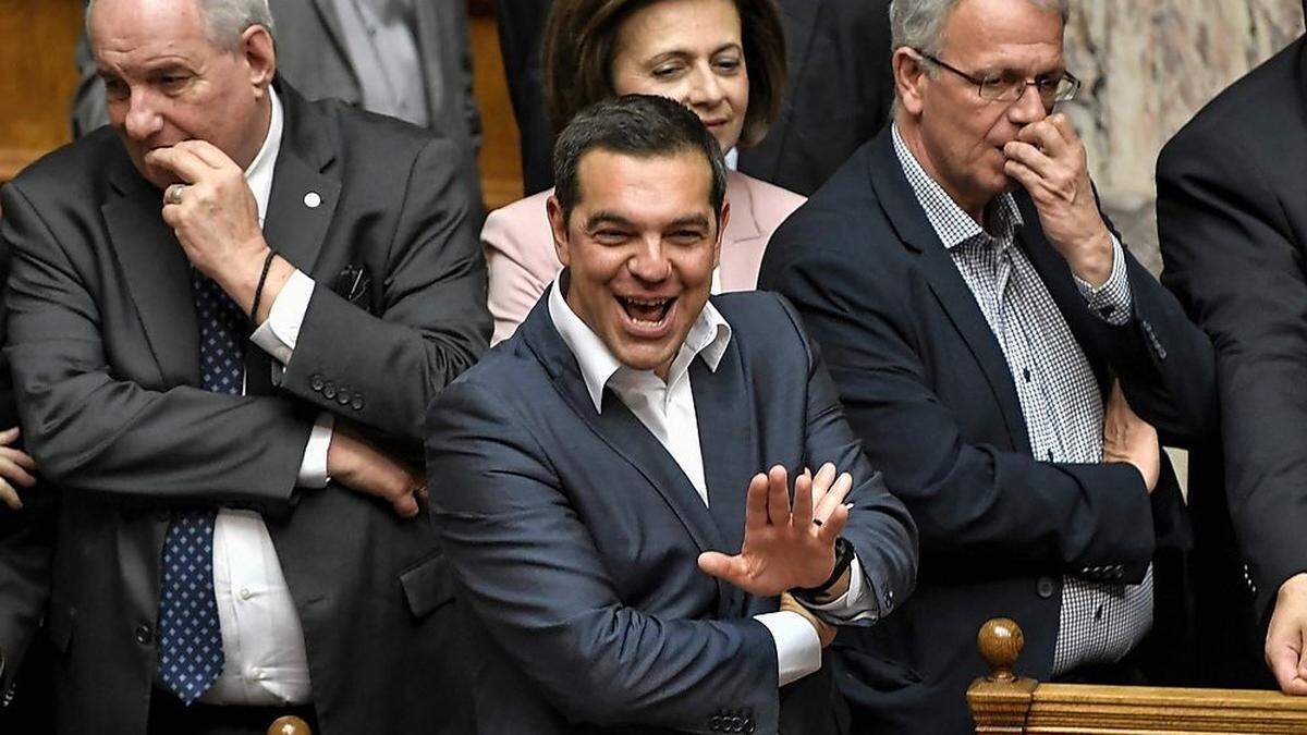 Ein Bild sagt mehr als tausend Worte: Alexis Tsipras nach der Abstimmung