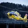 THEMENBILD - Flugrettung mit Notarzt-Hubschrauber. Ein Notarzt-Hubschrauber vom Stützpunkt Christophorus 14 in Niederöblarn, aufgenommen am 4. Jänner 2024 beim Abflug vom Dach des Krankenhauses Schladming, Steiermark, Österreich (Austria.
Fotocredit: Martin Huber