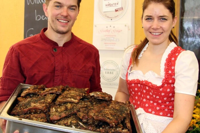 Beim "Genussland Kärnten" gibt es aber auch drei Genusswirte im Lavanttal. Der Geiger von Daniel Dirnberger (Foto) in Bad St. Leonhard, der Friesacherhof in Prebl und der Gasthof Zoller in Forst freuen sich schon auf ihre Gäste. 