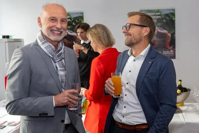 Roland Graf (links) war neun Jahre lang Obmann des Carinthian International Centers