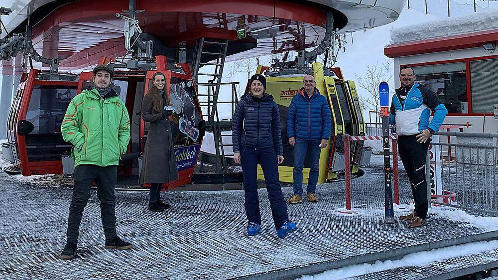Christopher Beck (Skischule), Andrea Samonigg-Mahrer, Stefanie Hopfgartner, Gerald Bruckmann und Thomas Schell