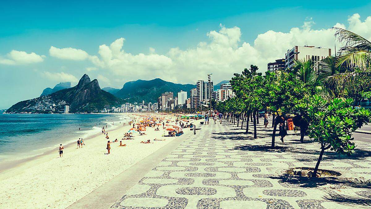 Weltberühmt: der Strand von Ipanema in Rio de Janeiro