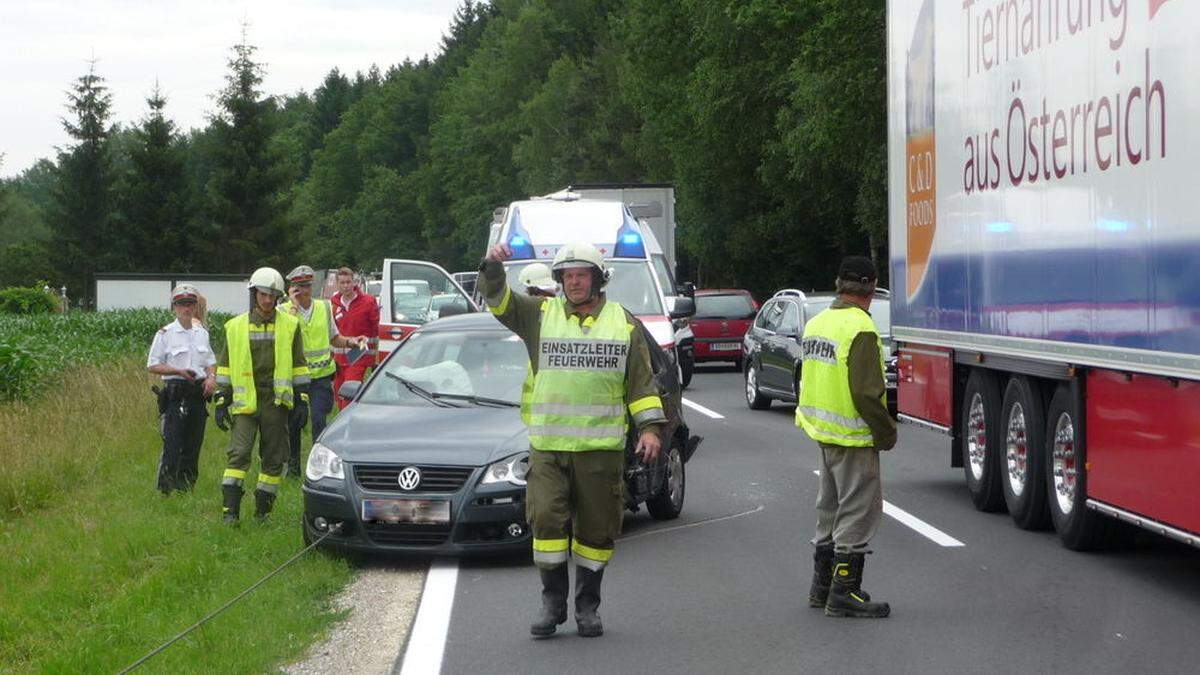 Die Feuerwehr räumte die Unfallstelle