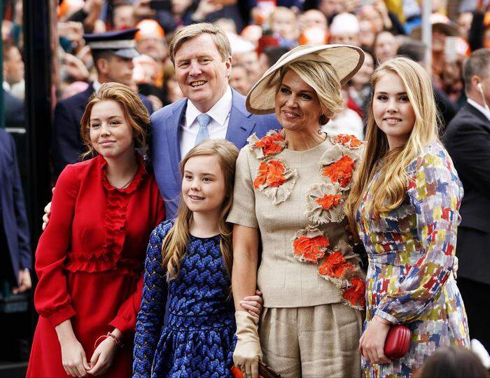 König Willem-Alexander (52) mit Prinzessin Máxima (48) und den Töchtern Alexia (14), Ariane (12) und Catharina-Amalia (16)