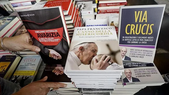 Vatileaks-Bücher der Angeklagten