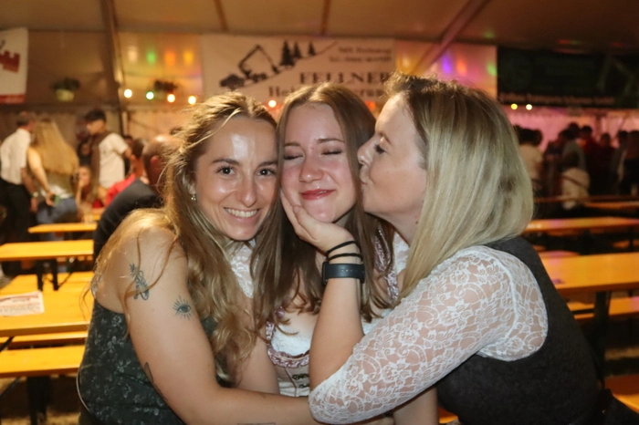 Klicken Sie sich durch die Bilder vom Sommernachtsfest der FF St. Margarethen.