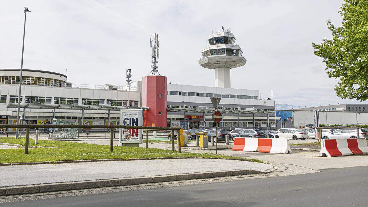 Der Flughafen Klagenfurt beschäftigte auch das Verteidigungsministerium