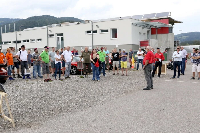 40 Piloten aus ganz Österreich hatten sich mit ihren Boliden eingefunden, um die 15 Kilometer lange Strecke in Angriff zu nehmen. 