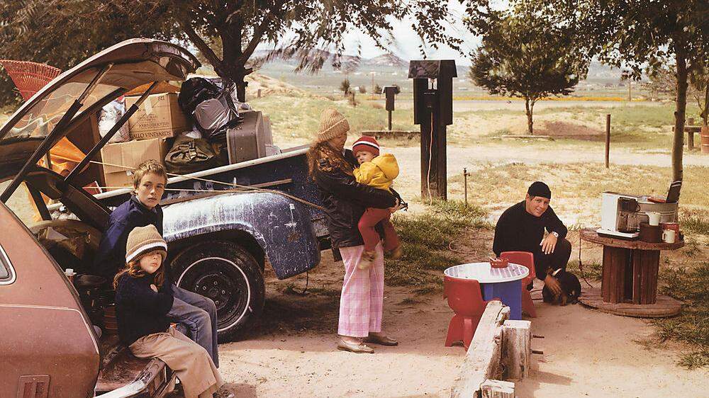 Joel Sternfeld: &quot;Staatlicher Campingplatz im Red Rock Park, Gallup, New Mexico, September&quot;, 1982 