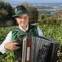 Laurenz Schlager spielt bereits seit sieben Jahren die Steirischen Harmonika