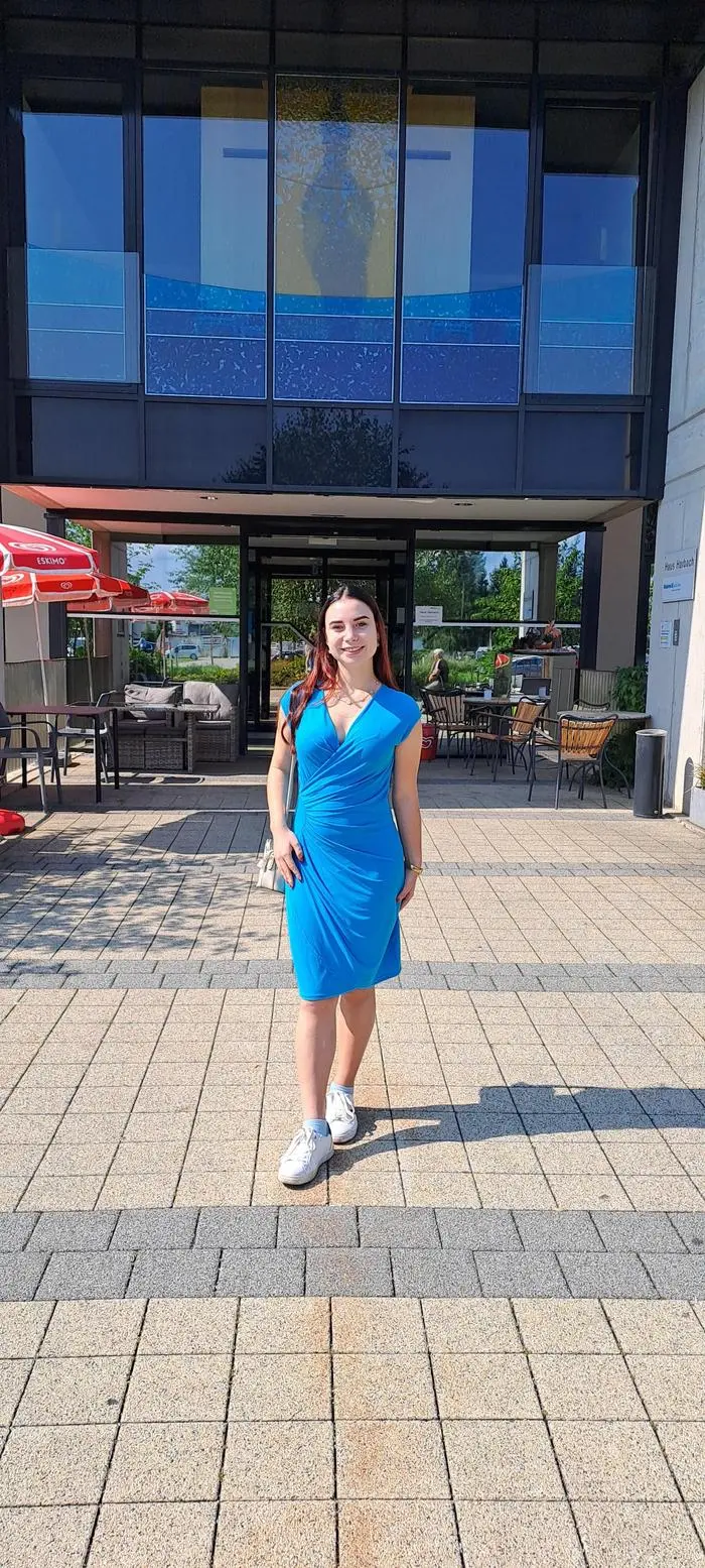 „Bei der Arbeit im Pflegeheim kann ich mich wirklich entspannen – dabei komme ich auch selbst zur Ruhe“, sagt die Studentin