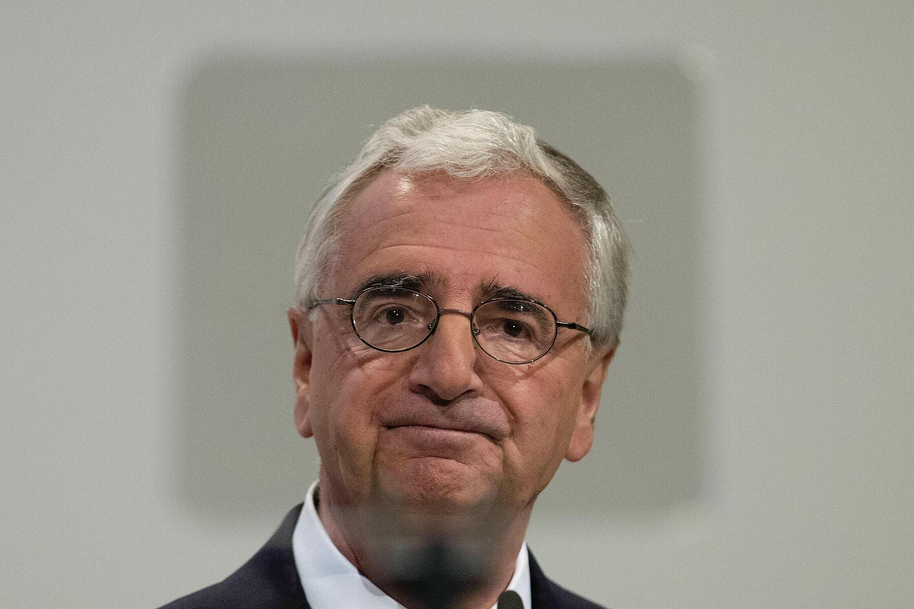 „Recht verdient, nicht mehr mit Arschlöchern zusammenzuarbeiten“
