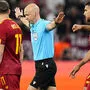 Schiedsrichter Anthony Taylor stand beim Europa-League-Finale in der Kritik