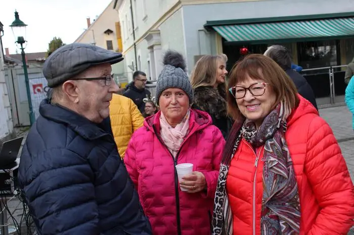 Unter den Besuchern waren unter anderen Vizebürgermeister Kurt Christof und Manfred Prettenthaler, Stadträtin Christine Hemmer, Bauhofleiter Günther Friedrich und viele mehr.
