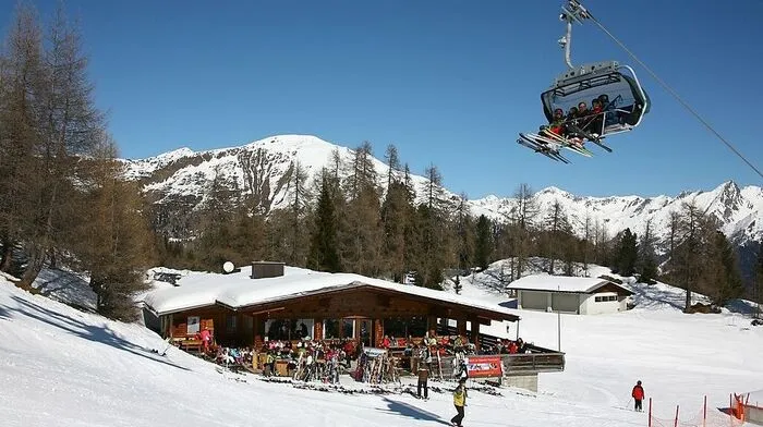 Sonnenskilaufen in Osttirol wird auch im Radio beworben