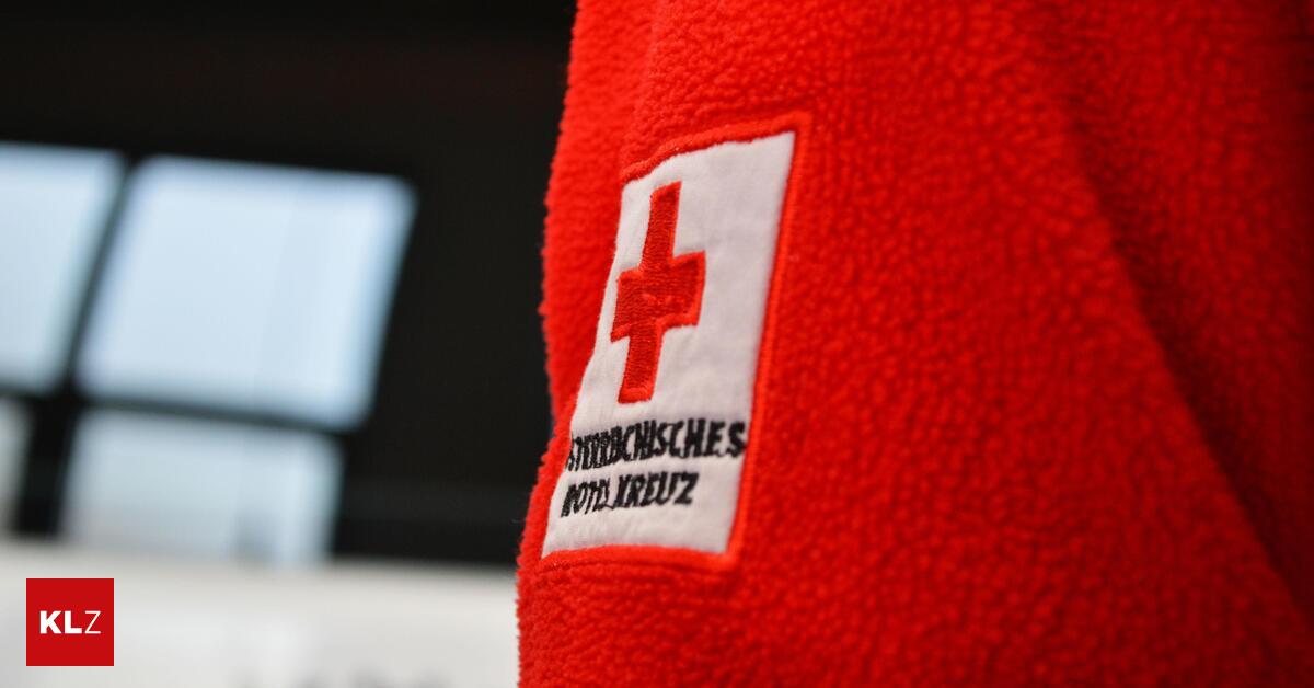 Spektakul-re-Kollision-f-hrt-zu-zwei-Totalsch-den-und-drei-Verletzten