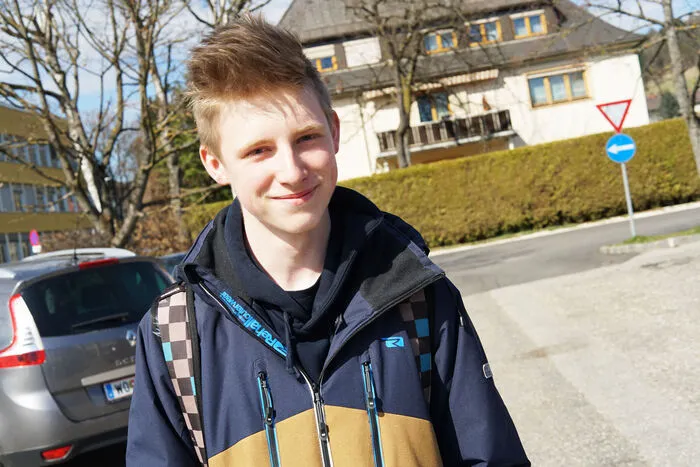 Nico Leitner, 14 Jahre, Kliening: Der HTL-Schüler begrüßt die Pläne für das neue Kinozentrum. „Das ist schon einmal sehr gut. Dadurch kommen sicher mehr Freizeitmöglichkeiten rund um das Schulzentrum hinzu. Hier ist momentan nicht viel los. Auch die Gastronomie könnte man ausbauen. Ein cooles Internetcafé als Treffpunkt in der Stadt wäre eine Idee.“