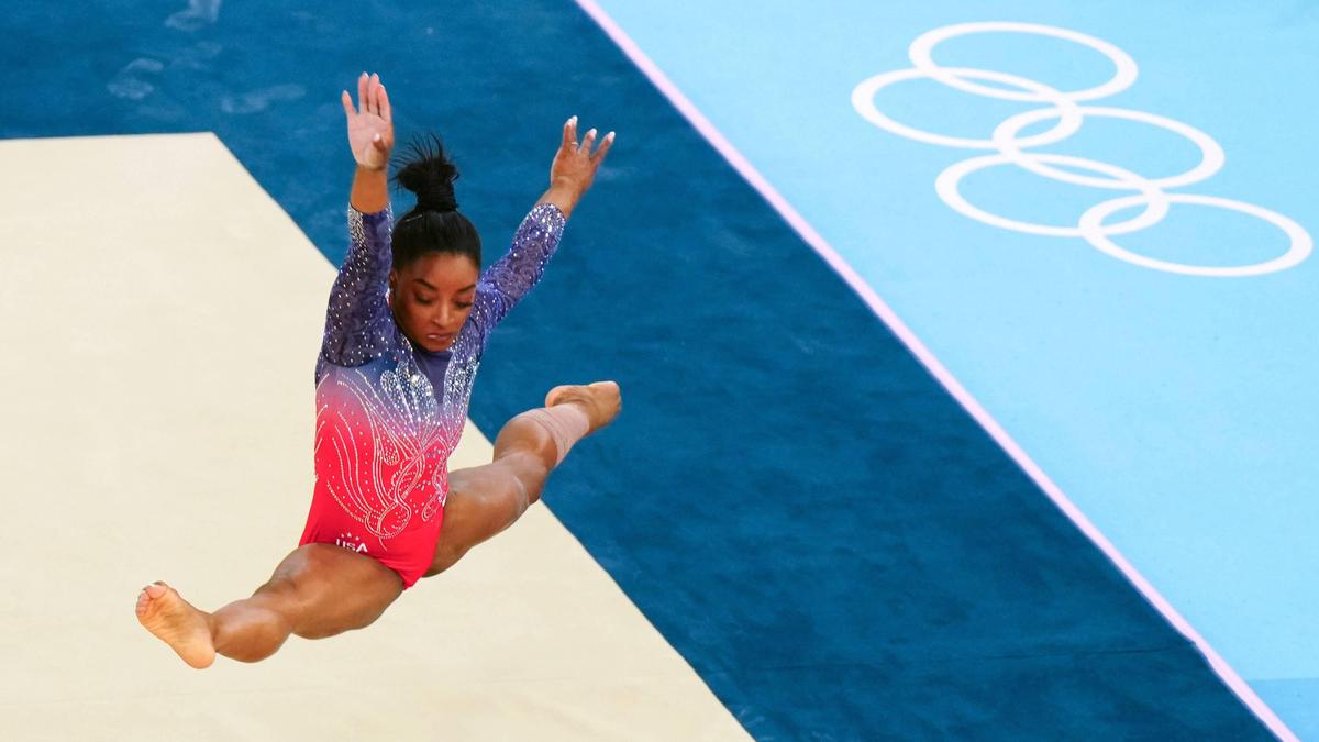 Simone Biles holte im Bodenfinale Silber