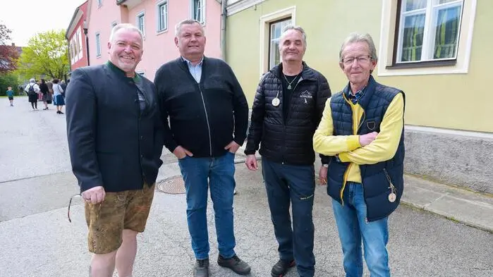 Trotz kühler Temperaturen lockte das Georgifest am 27. April zahlreiche Besucher auf den Dorfplatz.