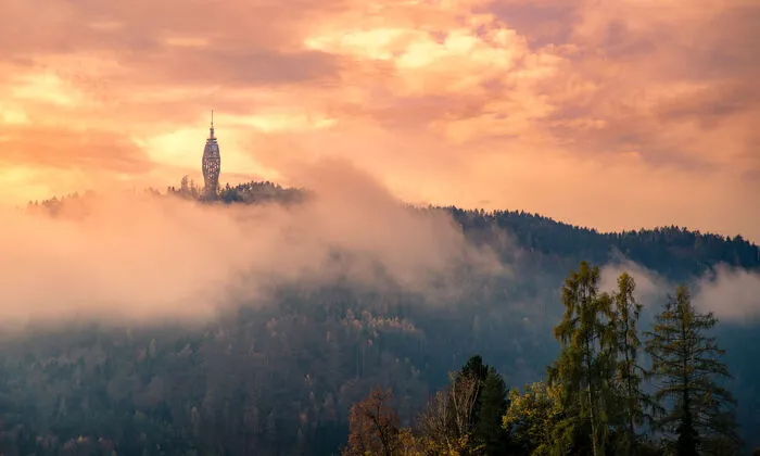 Ein Stück abseits des Weges befindet sich der Pyramiden Kogel