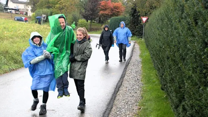 Wer für seine Figur und Fitness etwas Gutes tun wollte, der nützte die Gelegenheit und kam zum traditionellen Kulmwandertag , der Freiwilligen Feuerwehr Rohrbach am Kulm.