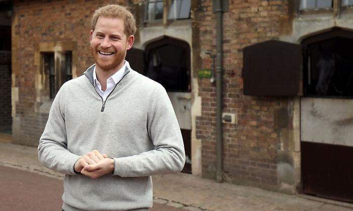 Strahlender Papa: Prinz Harry beim ersten Pressetermin in Windsor