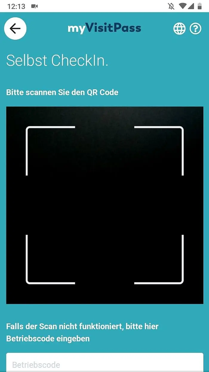 Via Handy kann man den QR-Code von Betrieben einfach scannen und sich registrieren ohne seine Daten immer wieder eingeben zu müssen
