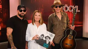 Barbara Stöckl ist heute im Gespräch mit Ernst Molden und Christopher Seiler (Bild), Eva Maria Marold, Doris Knecht und Theresa Imre