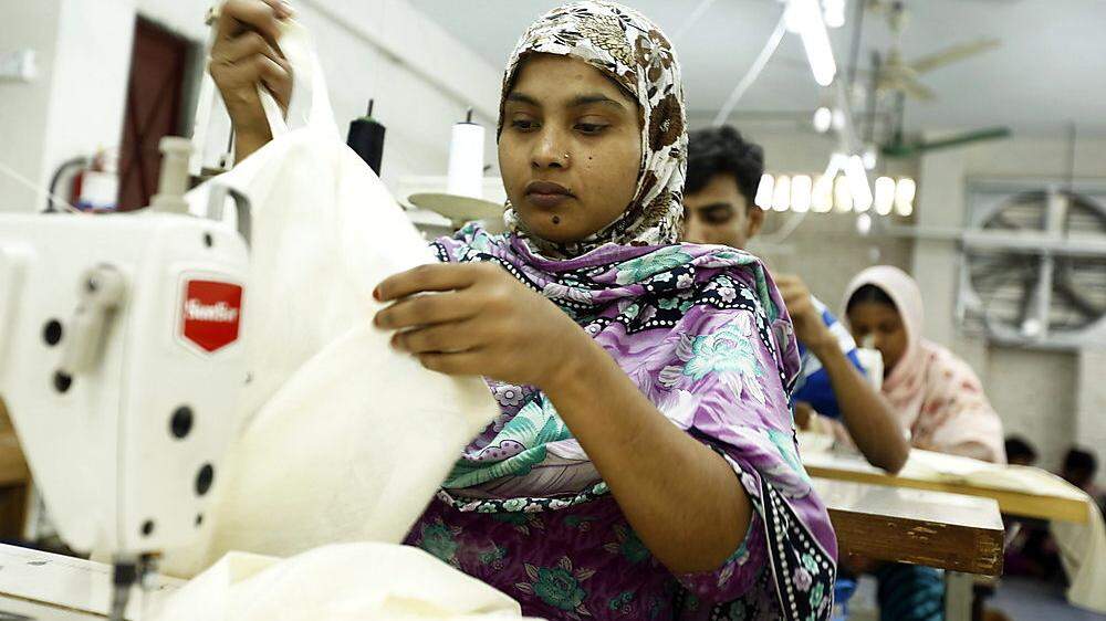 Textilfabrik in Bangladesch: An den Arbeitsbedingungen hat sich wenig verändert